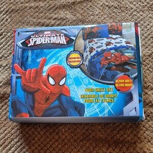 Marvel Spider-Man Microfiber Twin Sheet Set - Red and Blue